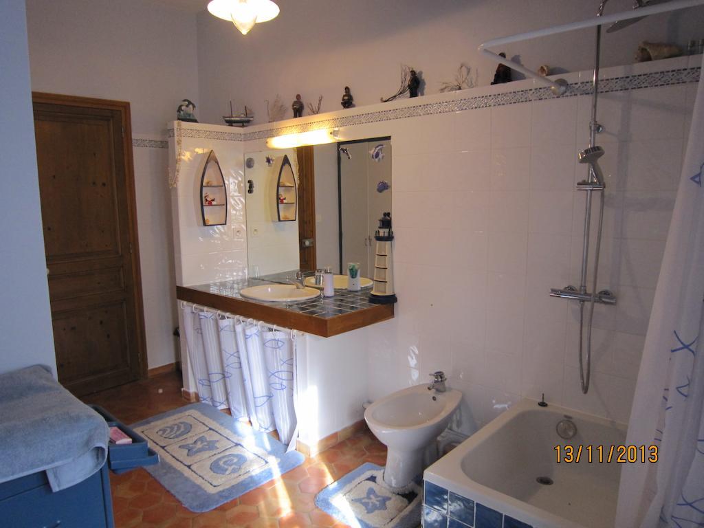 La Frandomiere Bed & Breakfast Saint-Martin-de-Londres Oda fotoğraf