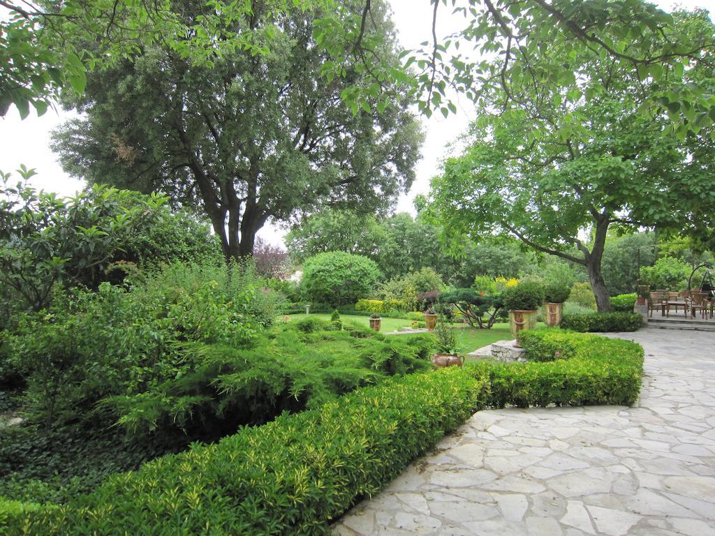 La Frandomiere Bed & Breakfast Saint-Martin-de-Londres Dış mekan fotoğraf