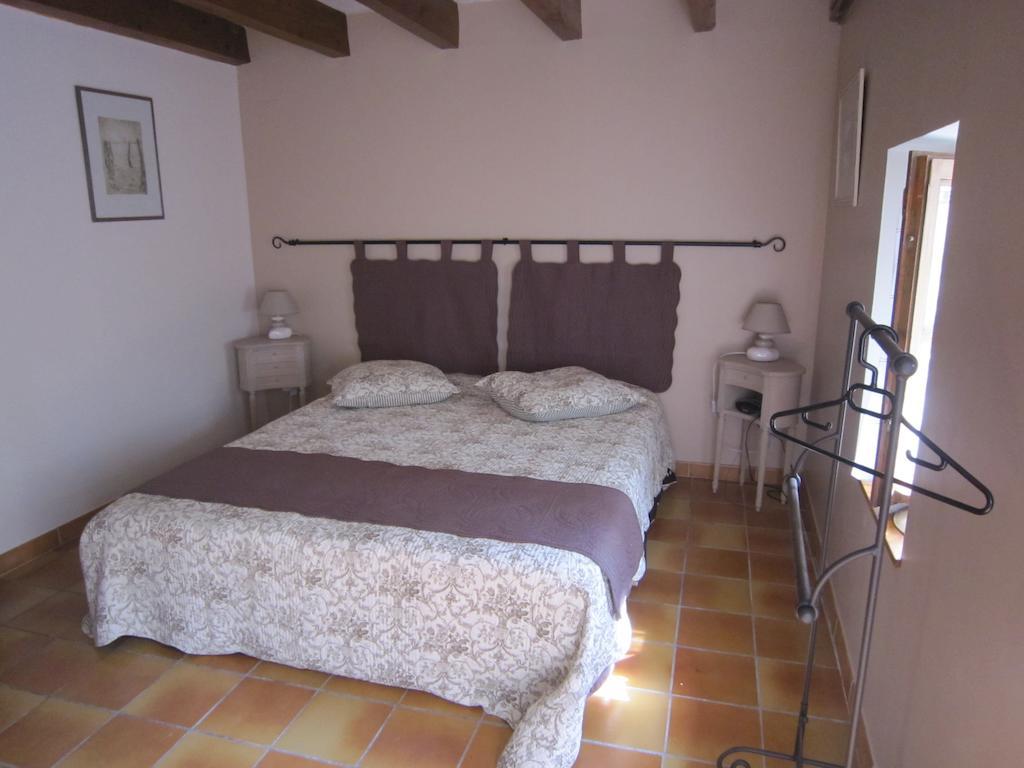 La Frandomiere Bed & Breakfast Saint-Martin-de-Londres Oda fotoğraf