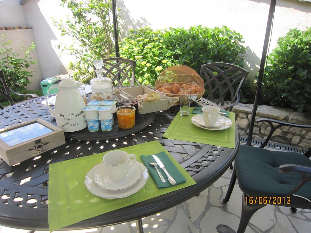 La Frandomiere Bed & Breakfast Saint-Martin-de-Londres Oda fotoğraf