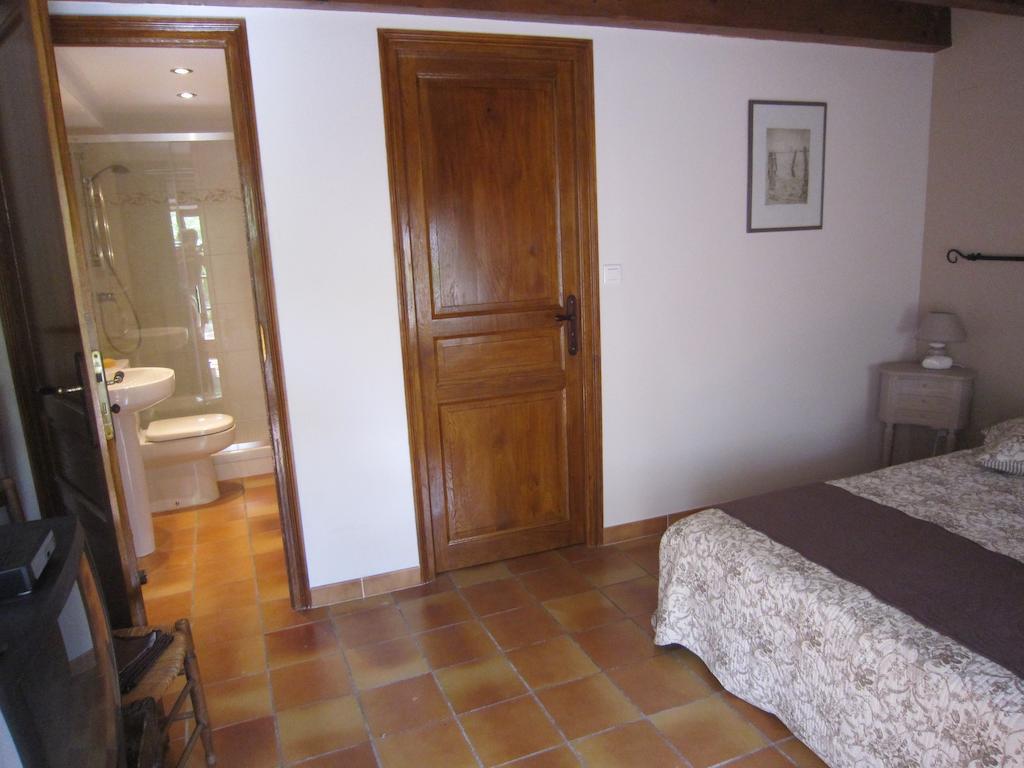 La Frandomiere Bed & Breakfast Saint-Martin-de-Londres Oda fotoğraf